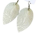 Leaf Petal
Leather Earring 2.5"